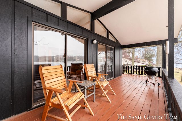 4050 W Orchard Drive, Hart Twp, MI 49420