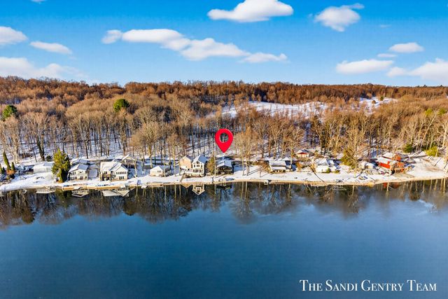 4050 W Orchard Drive, Hart Twp, MI 49420