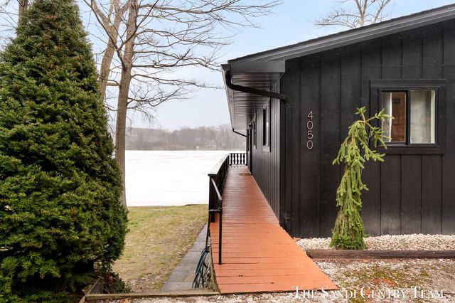 4050 W Orchard Drive, Hart Twp, MI 49420