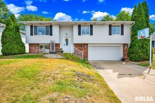 2108 MARIGOLD Drive, Pekin, IL 61554