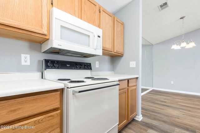 410 Ethridge Ave 207, Louisville, KY 40223