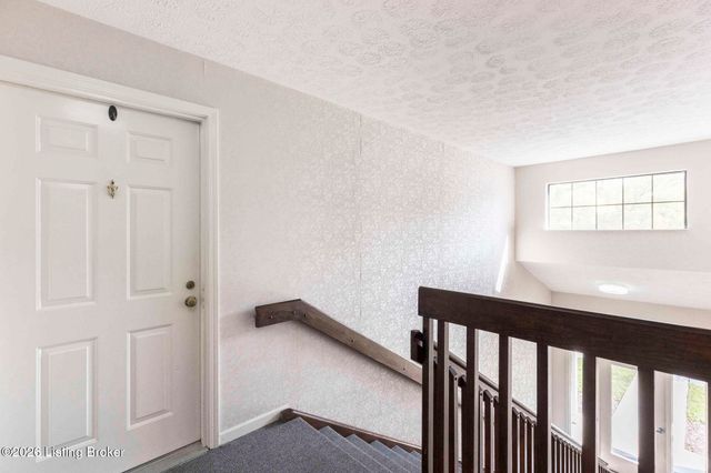 410 Ethridge Ave 207, Louisville, KY 40223