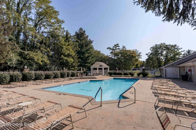 410 Ethridge Ave 207, Louisville, KY 40223