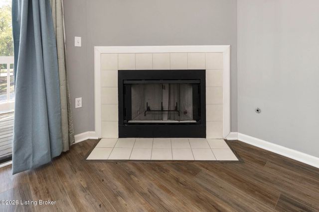 410 Ethridge Ave 207, Louisville, KY 40223