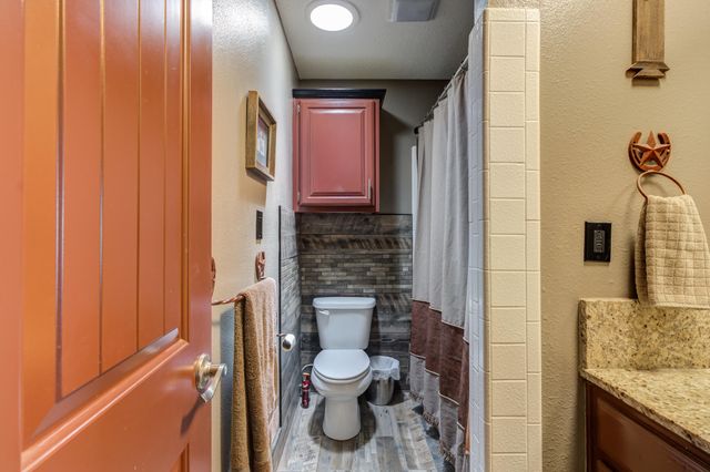 7913 N F M 1264, Lubbock, TX 79415