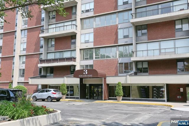 3 Horizon Road 1432, Fort Lee, NJ 07024