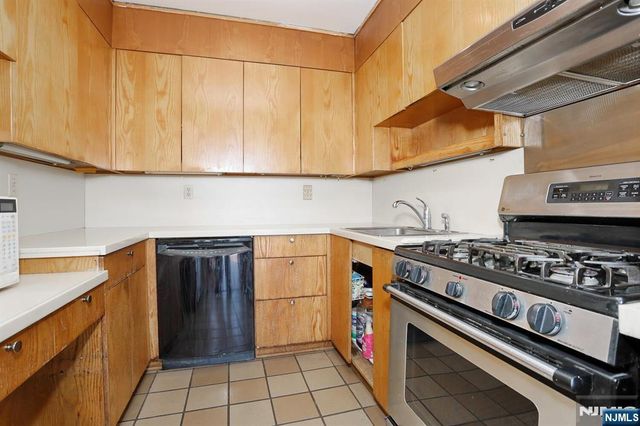 3 Horizon Road 1432, Fort Lee, NJ 07024