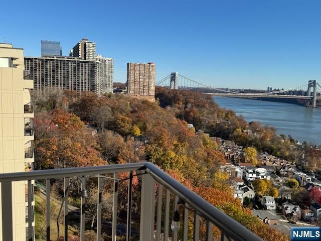3 Horizon Road 1432, Fort Lee, NJ 07024