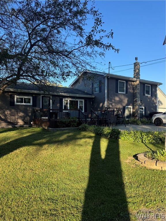 8323 Hunters Creek Road, Holland, NY 14080