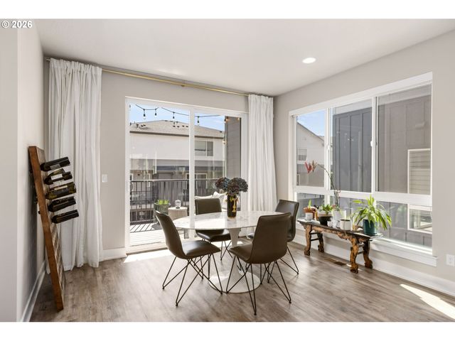 17312 Sw KITE Ln, Beaverton, OR 97007