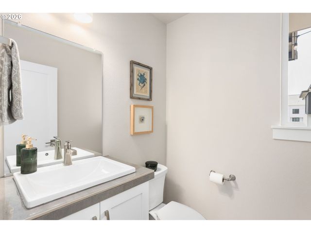 17312 Sw KITE Ln, Beaverton, OR 97007