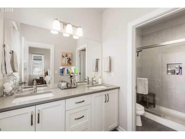 17312 Sw KITE Ln, Beaverton, OR 97007