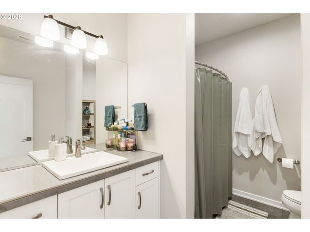 17312 Sw KITE Ln, Beaverton, OR 97007