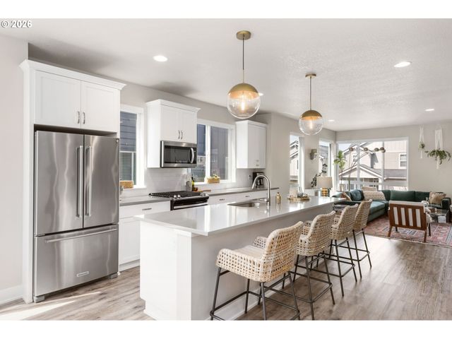 17312 Sw KITE Ln, Beaverton, OR 97007