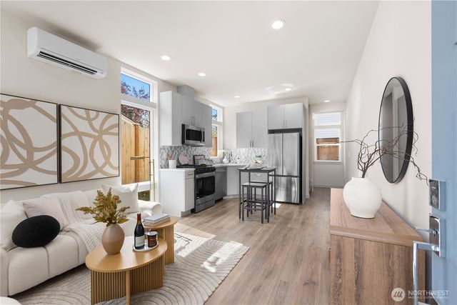 5515 A 9th Avenue NW, Seattle, WA 98107