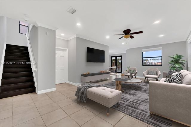 3401 SE 5th St, Homestead, FL 33033