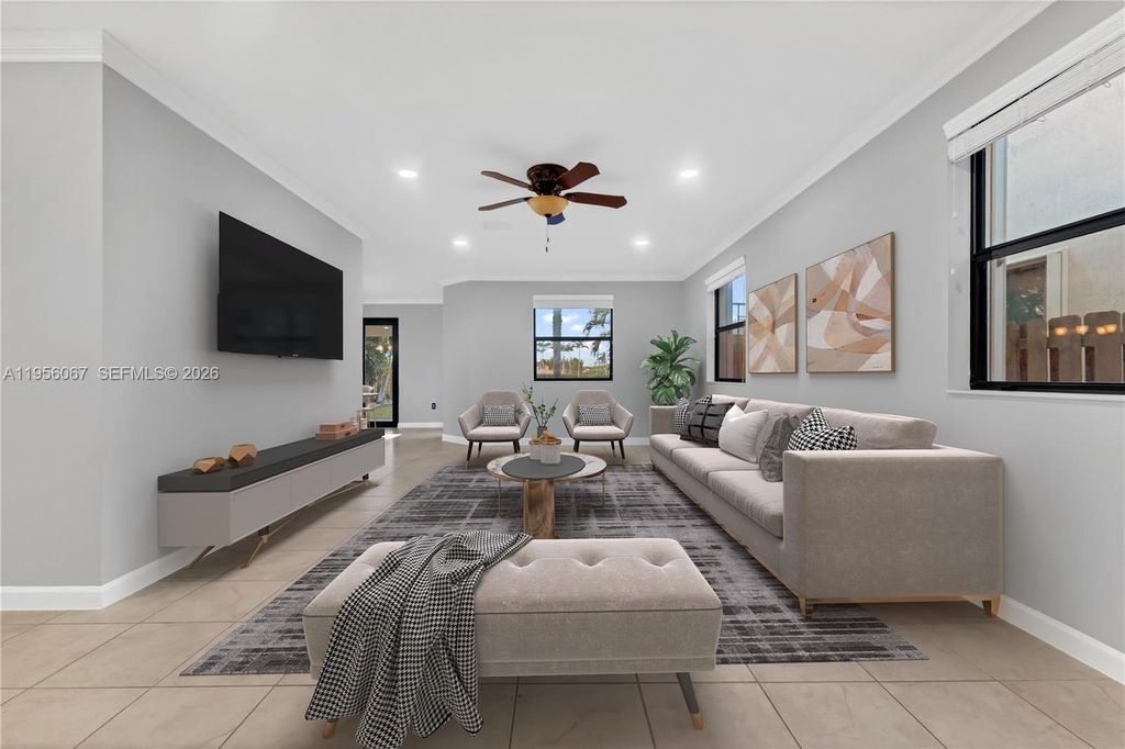 Image 2 of property listing at 3401 SE 5th St, Homestead, FL 33033