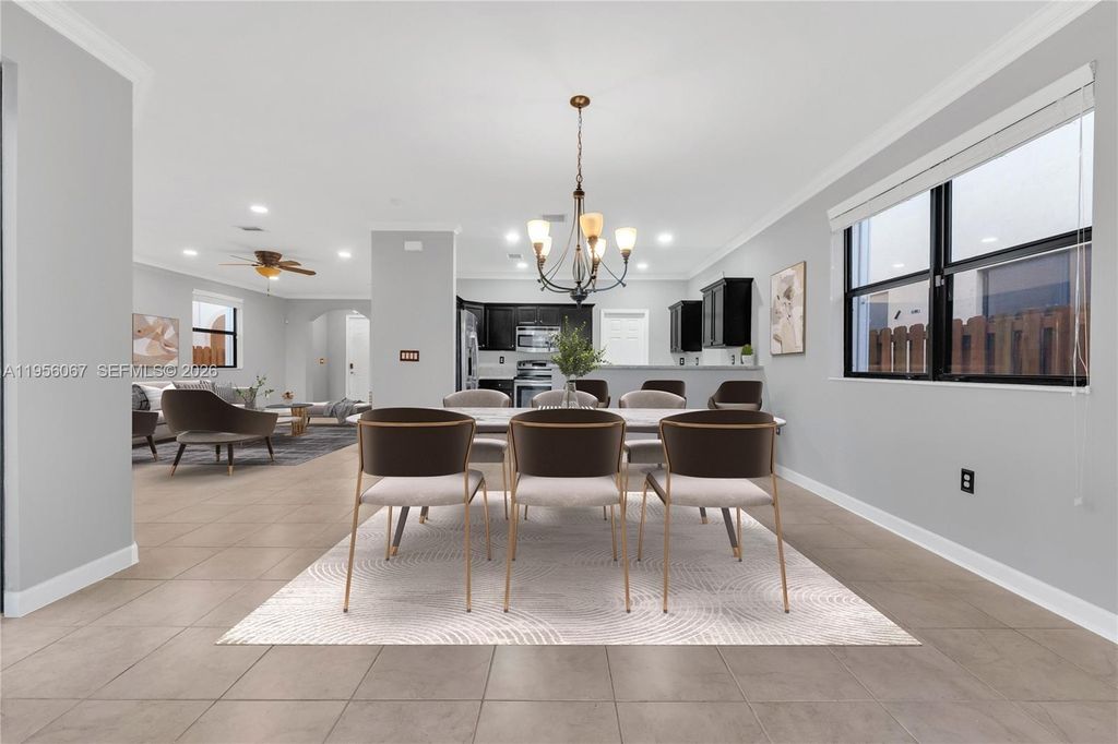 Image 6 of property listing at 3401 SE 5th St, Homestead, FL 33033