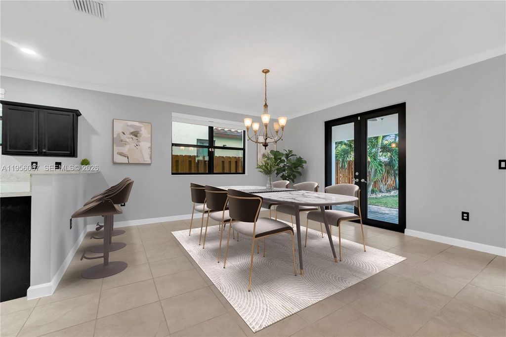 Image 7 of property listing at 3401 SE 5th St, Homestead, FL 33033