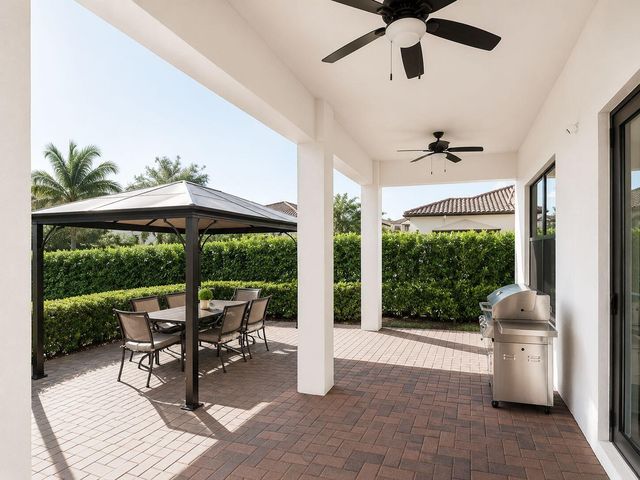 8408 NW 40th Street, Cooper City, FL 33024