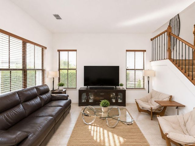 8408 NW 40th Street, Cooper City, FL 33024