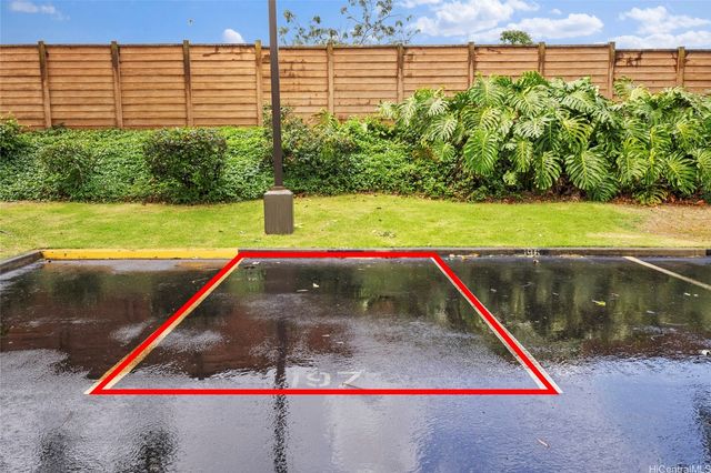 94-586 Lumiauau Street 201, Waipahu, HI 96797