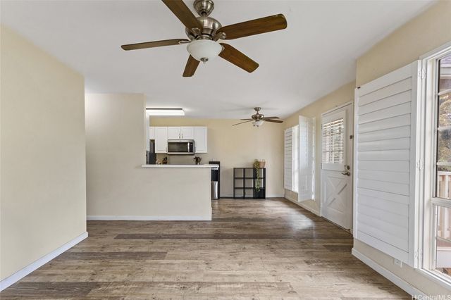 94-586 Lumiauau Street 201, Waipahu, HI 96797