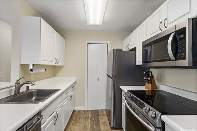 94-586 Lumiauau Street 201, Waipahu, HI 96797