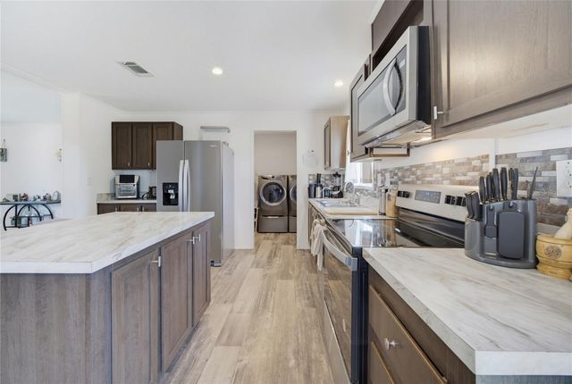 1123 S TERRY AVENUE, Lakeland, FL 33815