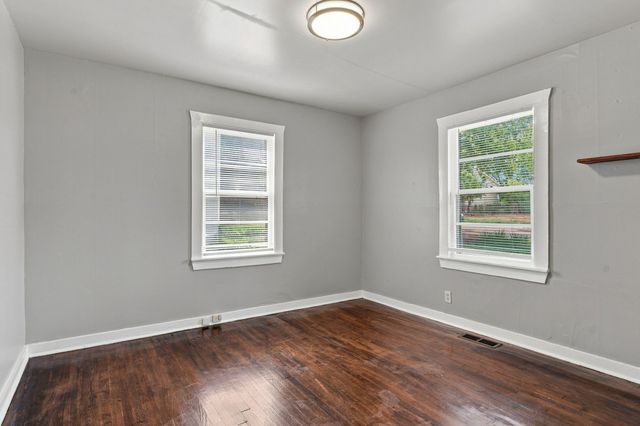 821 W Greenwood Ave, Nashville, TN 37206