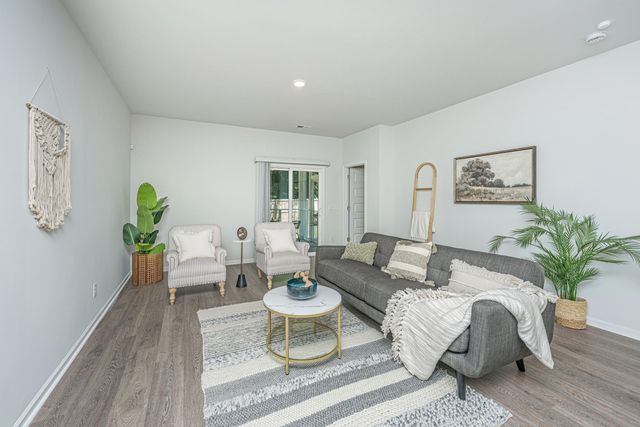 496 Minim Street, Charleston, SC 29414