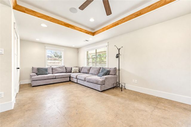 2422 De Soto Street, Houston, TX 77091