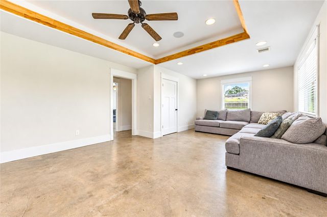 2422 De Soto Street, Houston, TX 77091