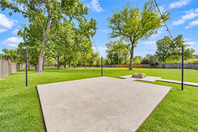 2422 De Soto Street, Houston, TX 77091