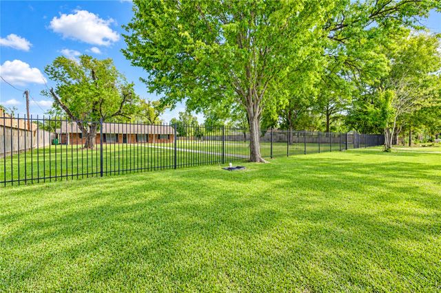 2422 De Soto Street, Houston, TX 77091