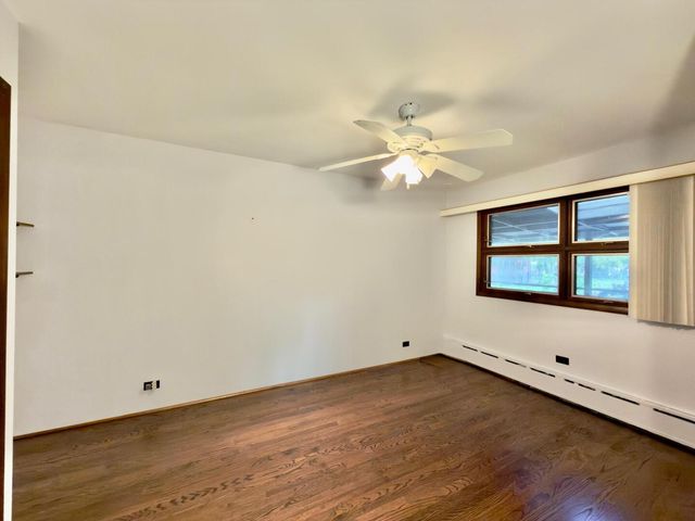 431 S Rammer Avenue, Arlington Heights, IL 60004