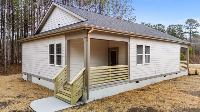 1907 N Webb Street, Selma, NC 27576