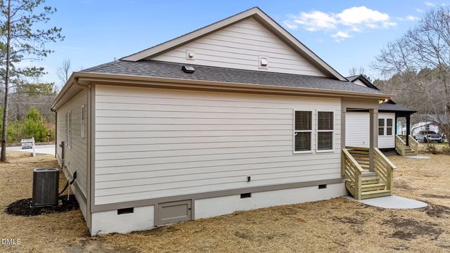 1907 N Webb Street, Selma, NC 27576