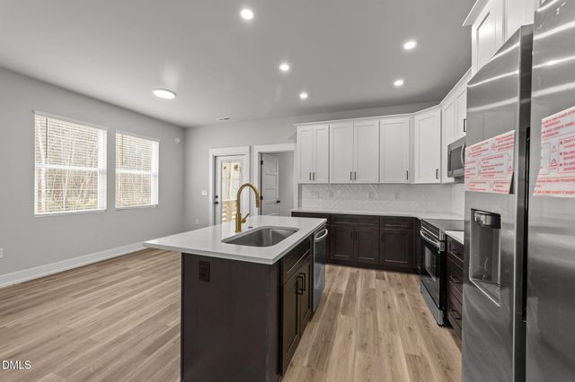 1907 N Webb Street, Selma, NC 27576