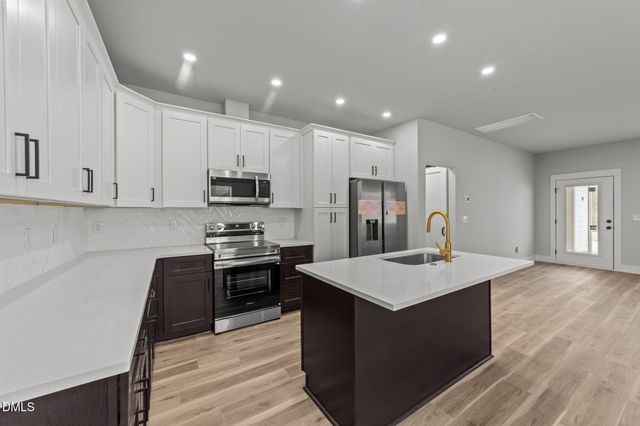 1907 N Webb Street, Selma, NC 27576