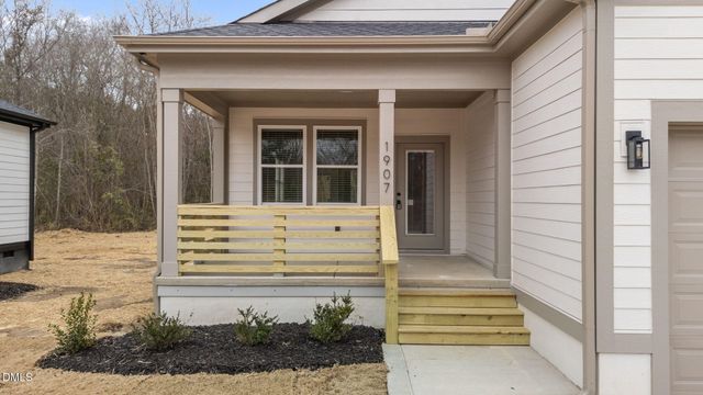 1907 N Webb Street, Selma, NC 27576