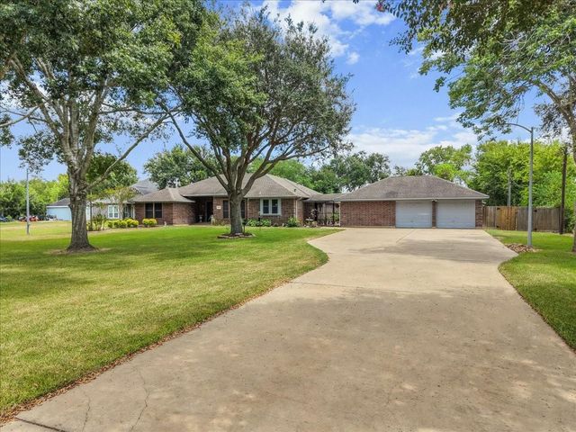5255 Beaver Road, Santa Fe, TX 77517