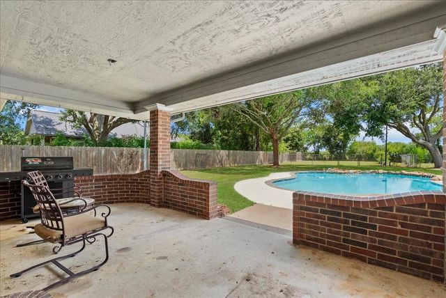 5255 Beaver Road, Santa Fe, TX 77517