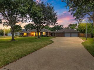 5255 Beaver Road, Santa Fe, TX 77517