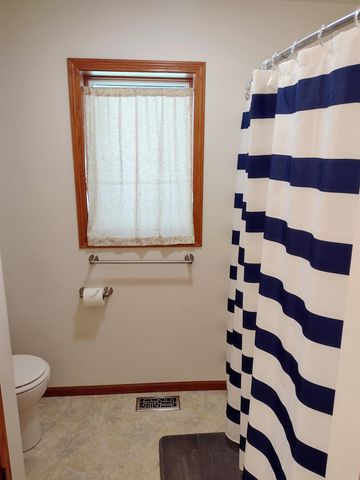 524 Cedar Street, Osage, IA 50461