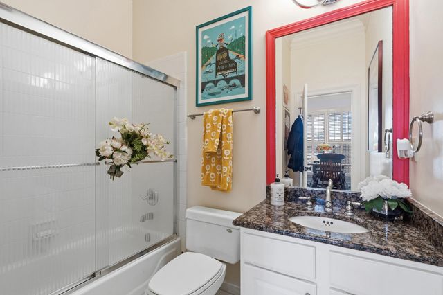 182 HARBOR ISLE CIR, Memphis, TN 38103