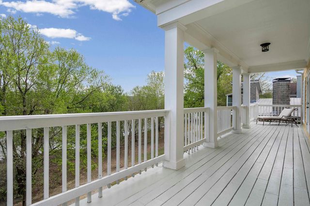 182 HARBOR ISLE CIR, Memphis, TN 38103