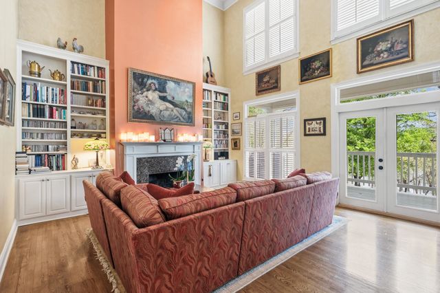 182 HARBOR ISLE CIR, Memphis, TN 38103