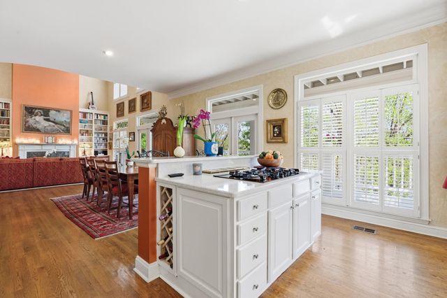 182 HARBOR ISLE CIR, Memphis, TN 38103