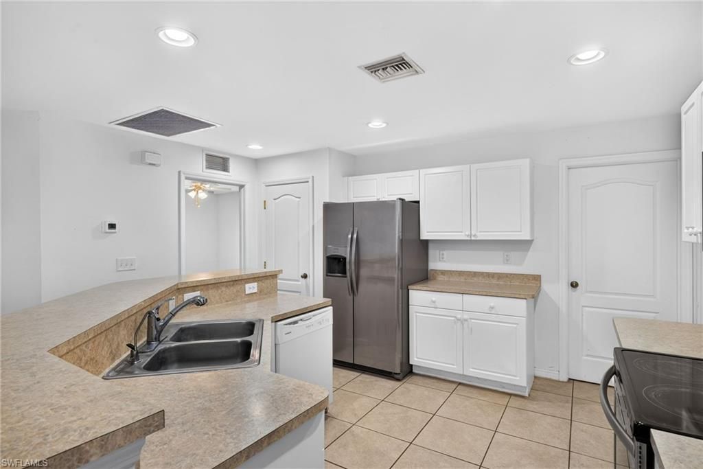 2902 49th ST W, LEHIGH ACRES, FL 33971 — photo 5